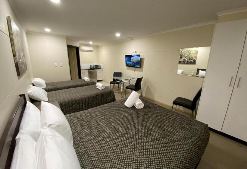 패밀리 룸, Balranald Club Motel