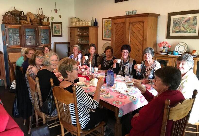 标准间, Dingup House