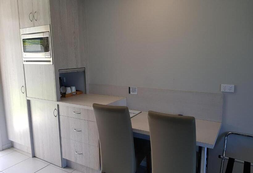 غرفة سوبيريور مطلّة علي البحر, Cardwell Beachcomber Motel & Tourist Park