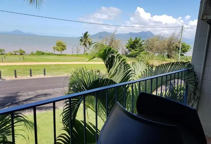 キングサイズベッドのスタンダードルーム, Cardwell Beachcomber Motel & Tourist Park