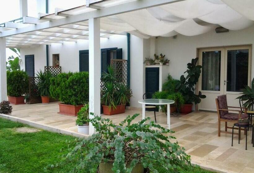 اتاق استاندارد با چشم‌انداز باغ, Agriturismo Donna Clementina