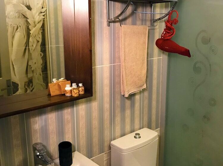 غرفة ديلوكس مطلة على حمام السباحة, June Alaçatı Adult Only