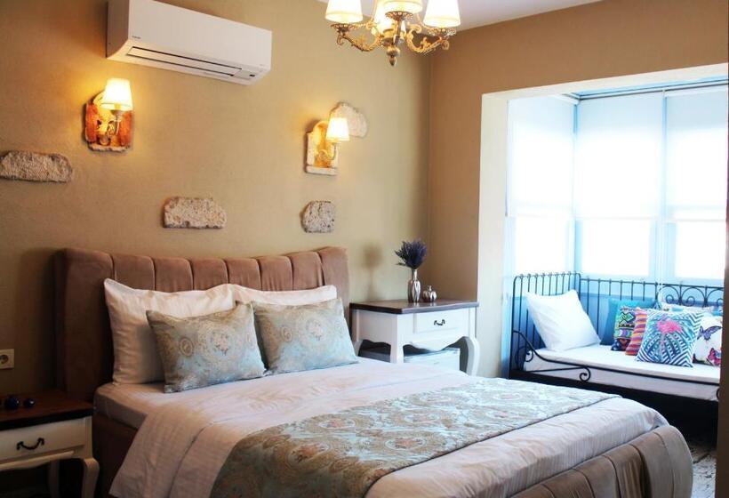 غرفة ديلوكس رباعية, June Alaçatı Adult Only