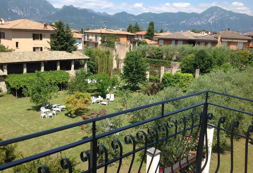 标准房带园景, Belvedere