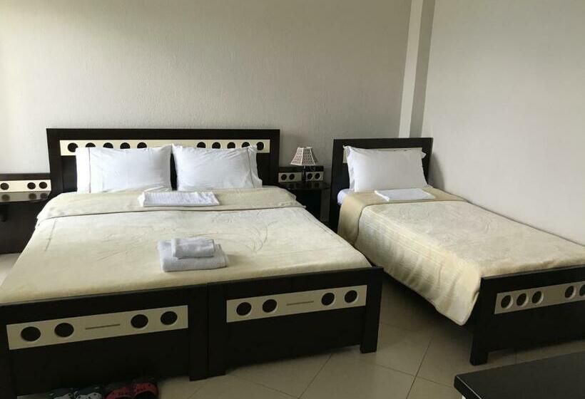 חדר קלאסי לשלושה, Camping Lin