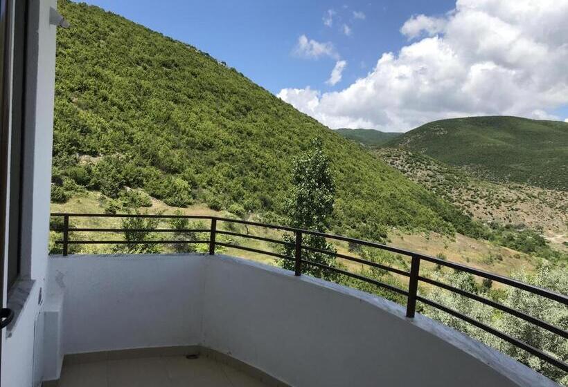 דירת חדר, Camping Lin