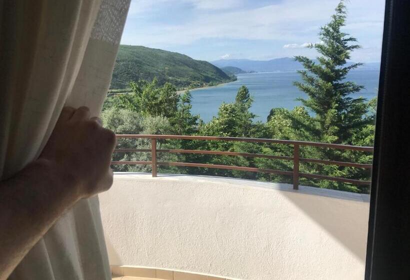 דירת חדר, Camping Lin