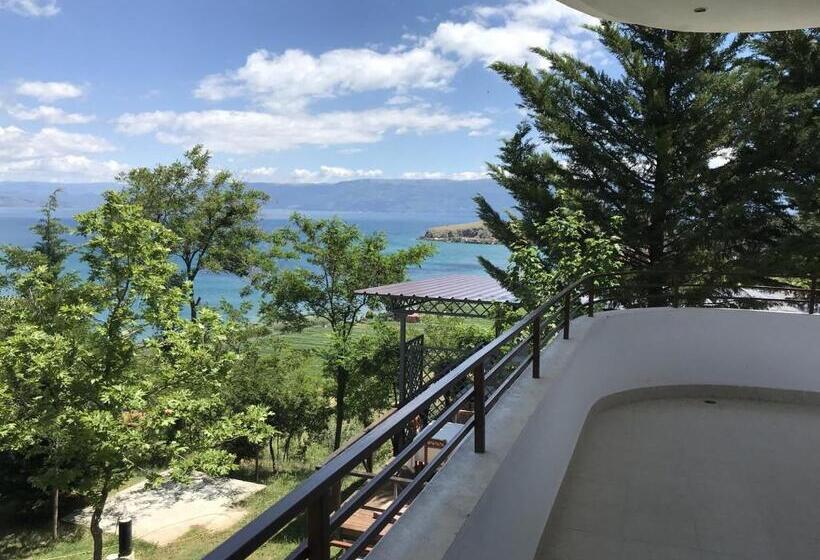 חדר סטנדרט נוף לאגם, Camping Lin