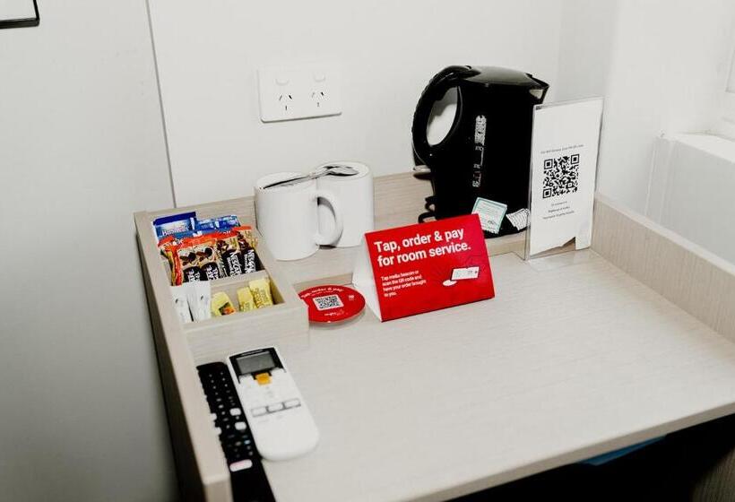 اتاق استاندارد, Nightcap At Barkly