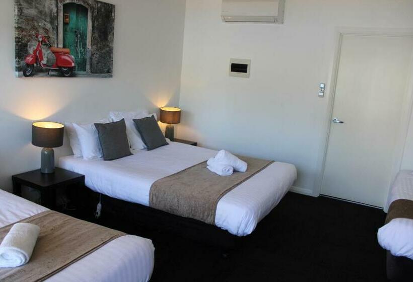 Quarto Estandar Cama Queen, Alpine Hotel Bright