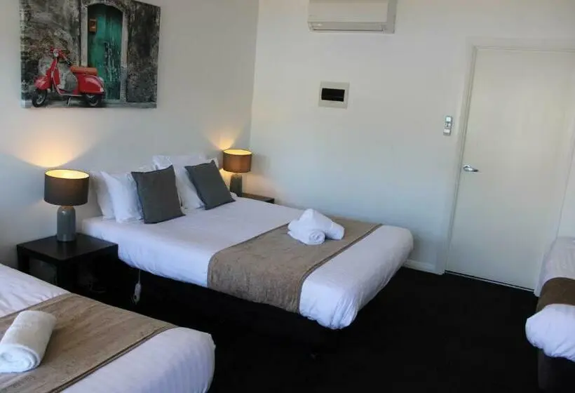 اتاق استاندارد با تخت دو نفره بزرگ, Alpine Hotel Bright