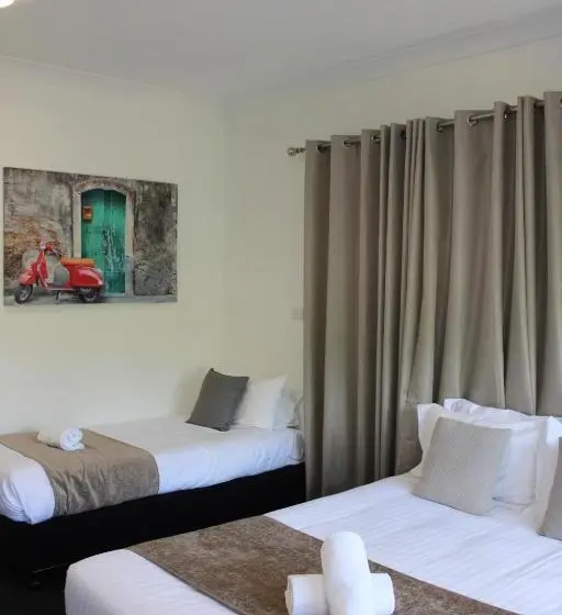 اتاق استاندارد, Alpine Hotel Bright
