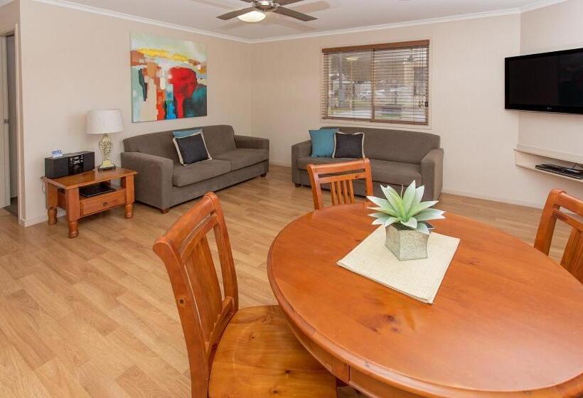 ویلای 1 خوابه, Paradise Tourist Park