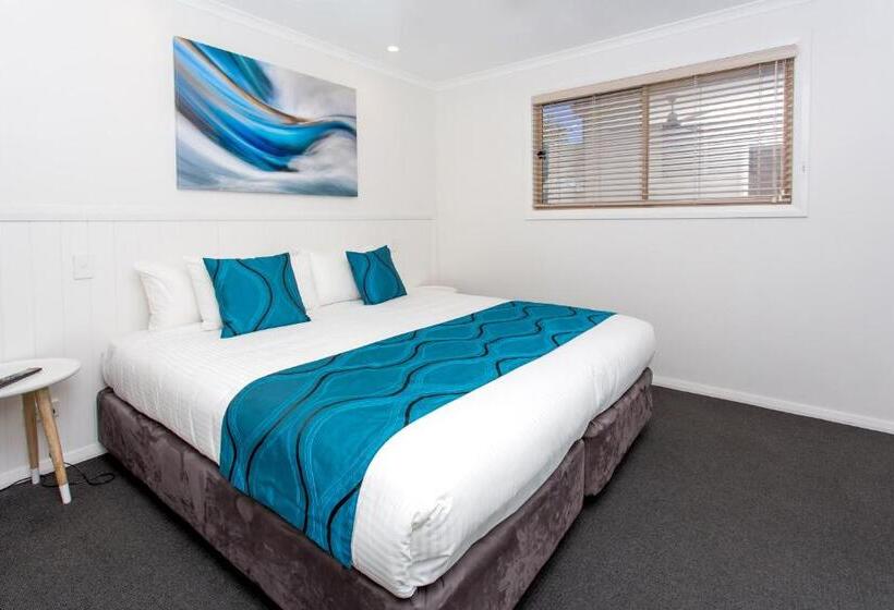 ویلای 2 خوابه, Paradise Tourist Park