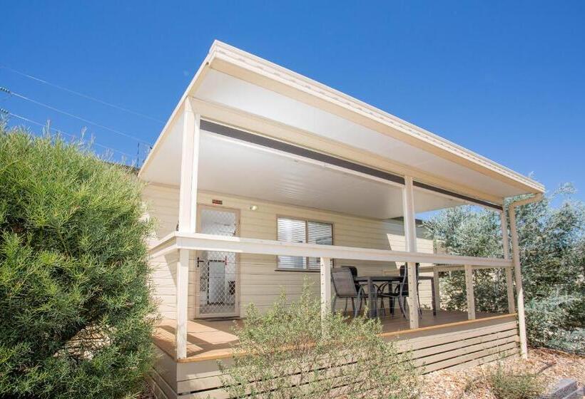 ویلای 2 خوابه, Paradise Tourist Park