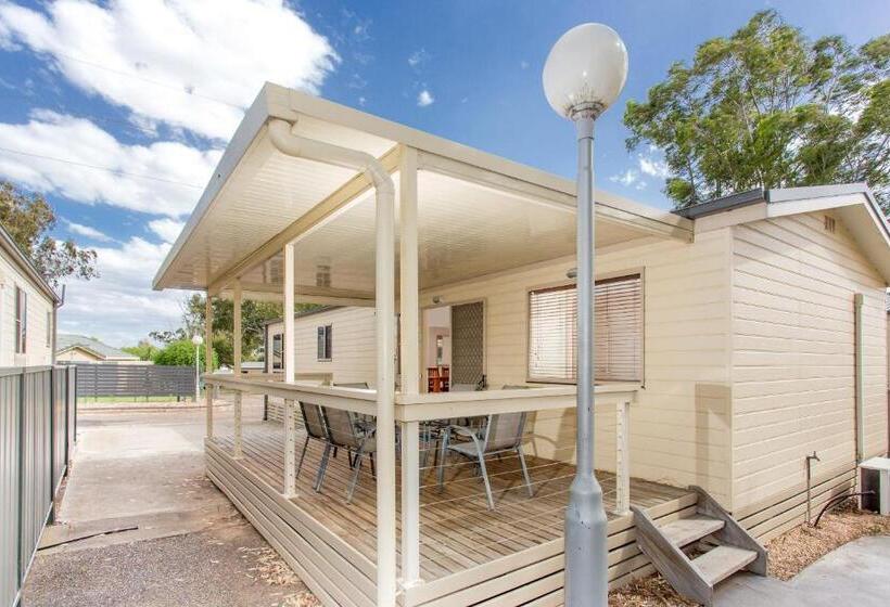 ویلای 3 خوابه, Paradise Tourist Park