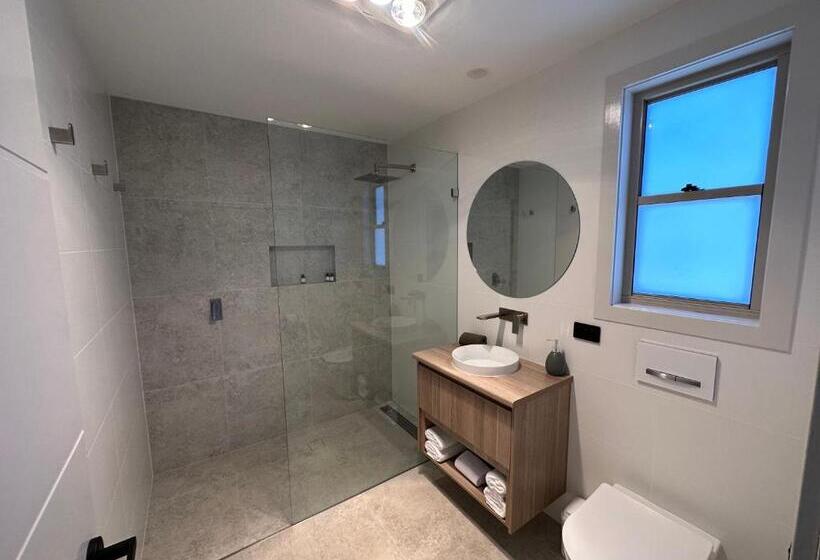 اتاق سوپریور خانوادگی, Paradise Tourist Park