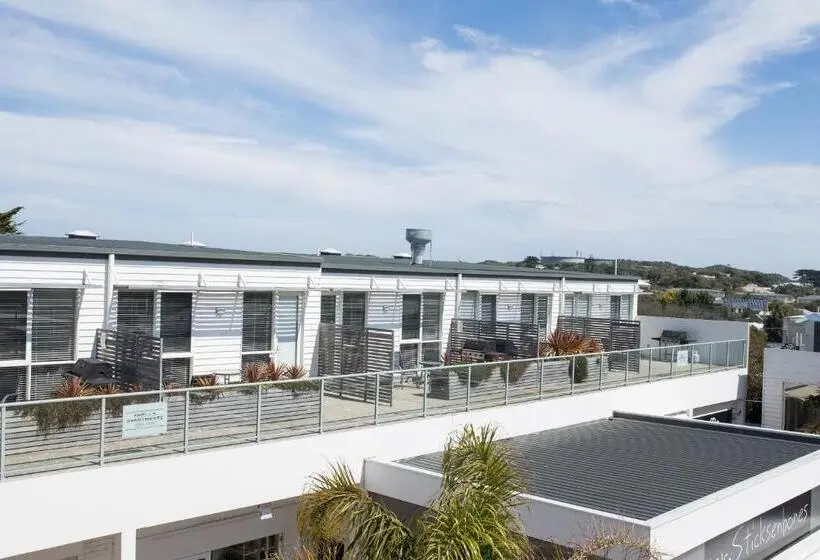 ３ベッドルームアパートメント, Shells Apartments