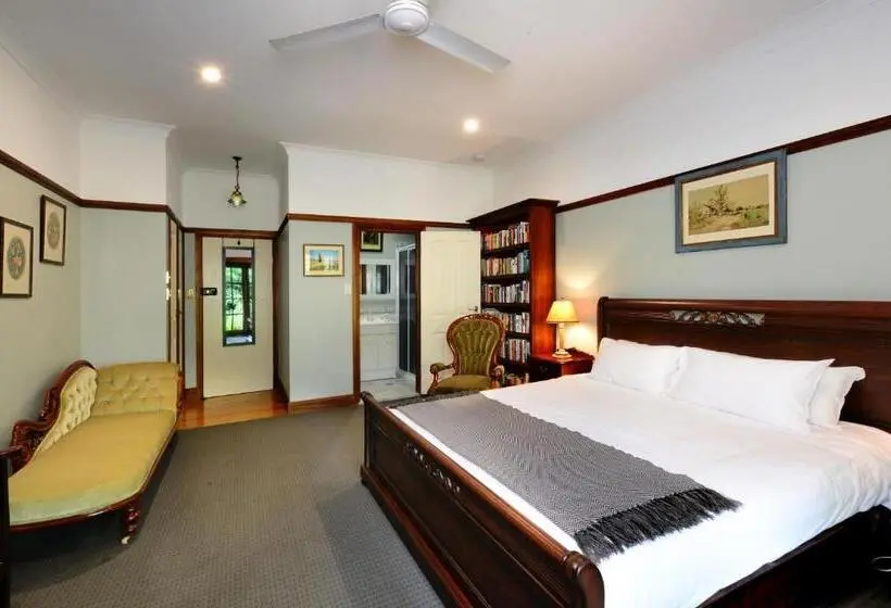 デラックスルーム, The Laurels B&b