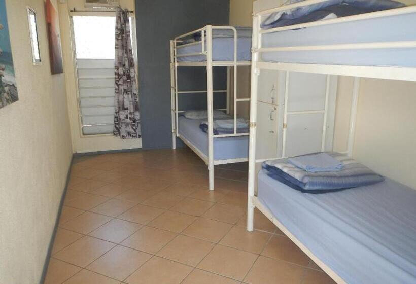 اتاق چهار تخته با دستشویی مشترک, Rockhampton Backpackers Yha