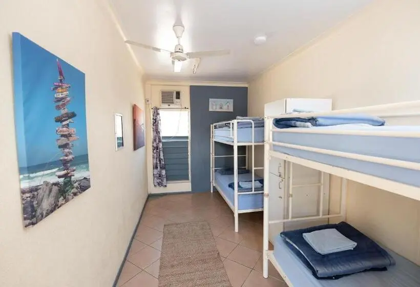 バスルーム共同エコノミー4人部屋, Rockhampton Backpackers Yha