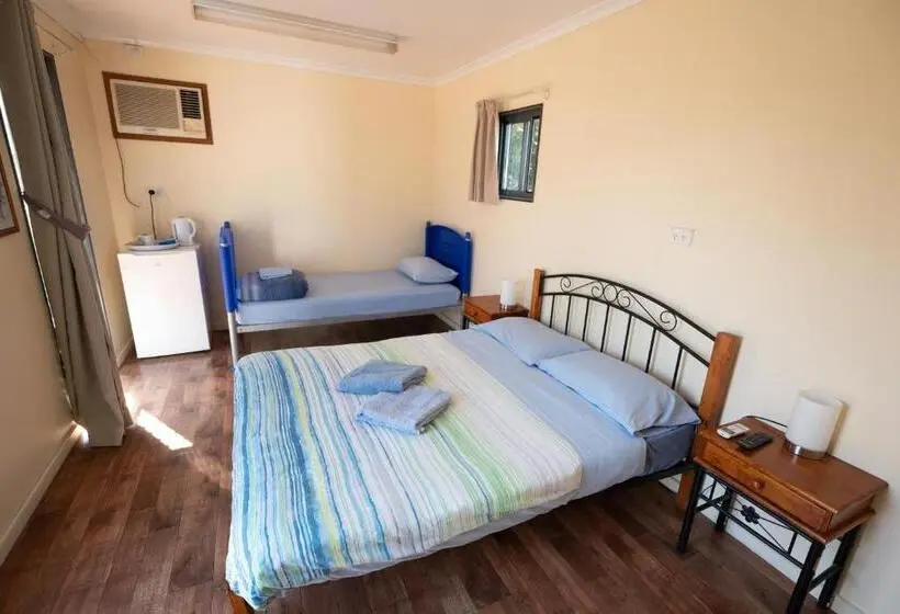 エコノミートリプルルーム, Rockhampton Backpackers Yha