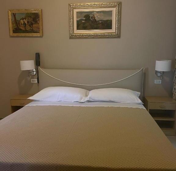 스탠다드 발코니 룸, Ariella