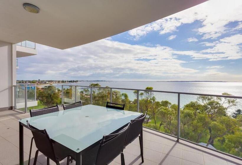 3침실 프리미엄 아파트, Nautilus By Rockingham Apartments