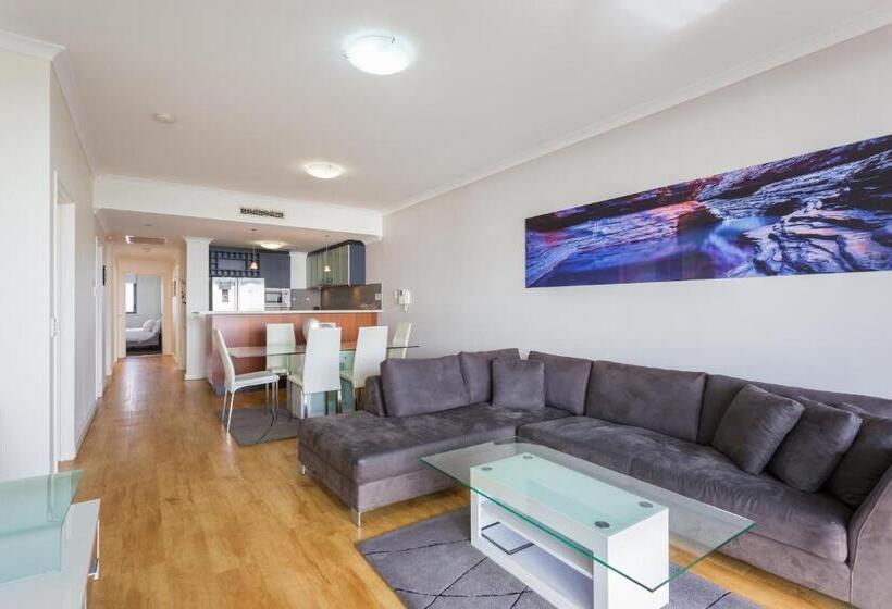 3침실 프리미엄 아파트, Nautilus By Rockingham Apartments