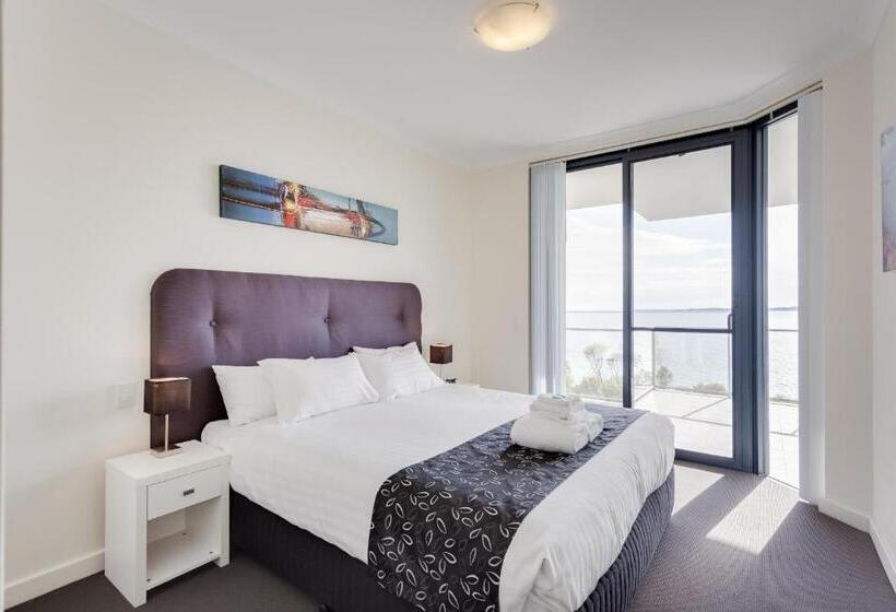 3침실 프리미엄 아파트, Nautilus By Rockingham Apartments