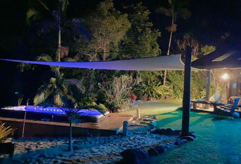 Студио Стандарт Вид на Сад, Butterfly Studio