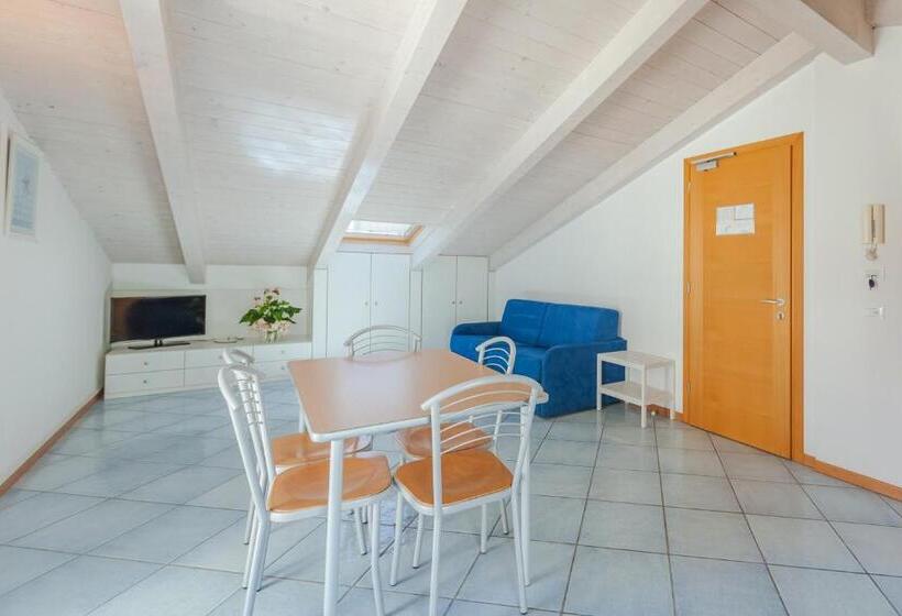 آپارتمان 1 خوابه با بالکن, Residence Ascot