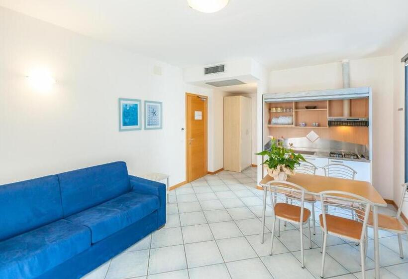 Apartamento 1 Dormitório com Sacada, Residence Ascot