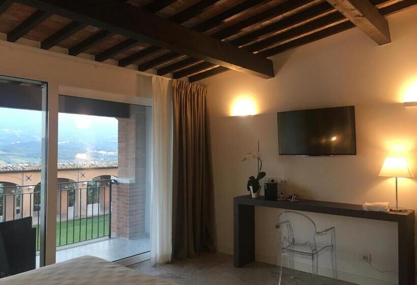 اتاق استاندارد با چشمانداز استخر, Il Poggio