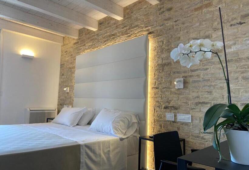غرفة كلاسيكية, Il Poggio