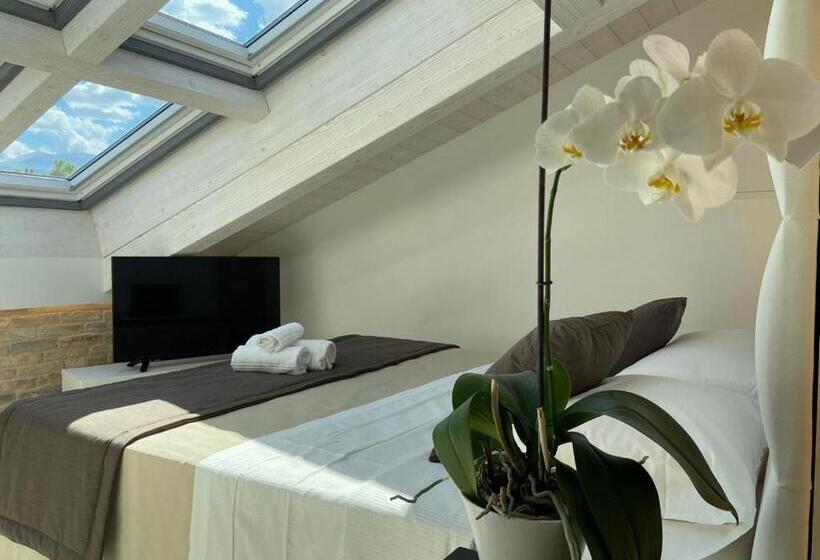 اتاق اکونومی, Il Poggio