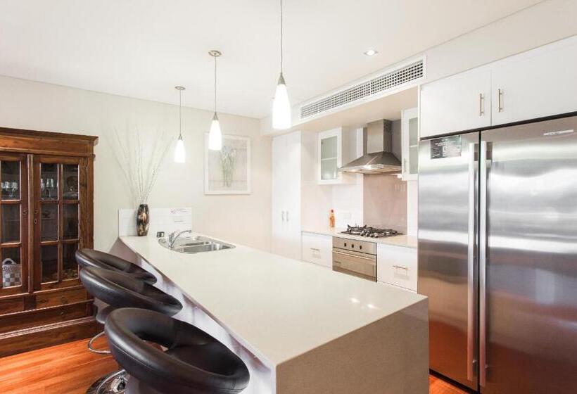 شقة بريميوم بغرفة نوم واحدة مطلة على البحر, Spinnakers By Rockingham Apartments