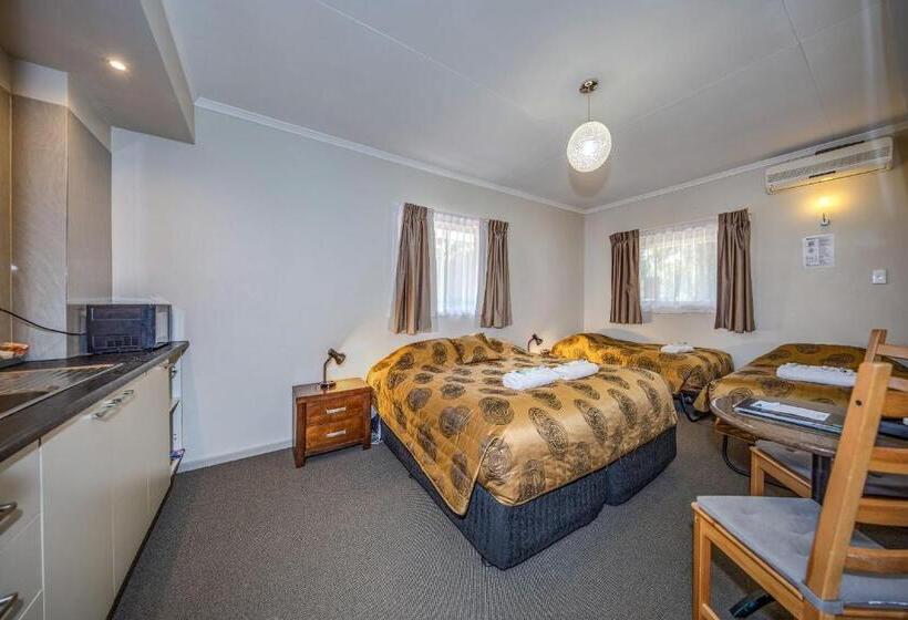 带双人大床的行政管理套房, Tall Trees Motel Mountain Retreat