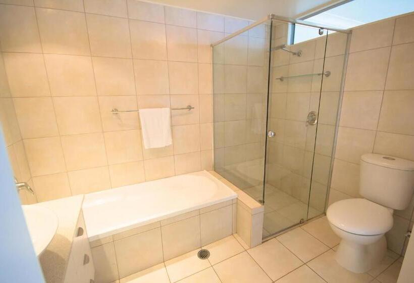 Апартаменты 3 Спальни, Albatross North Apartments