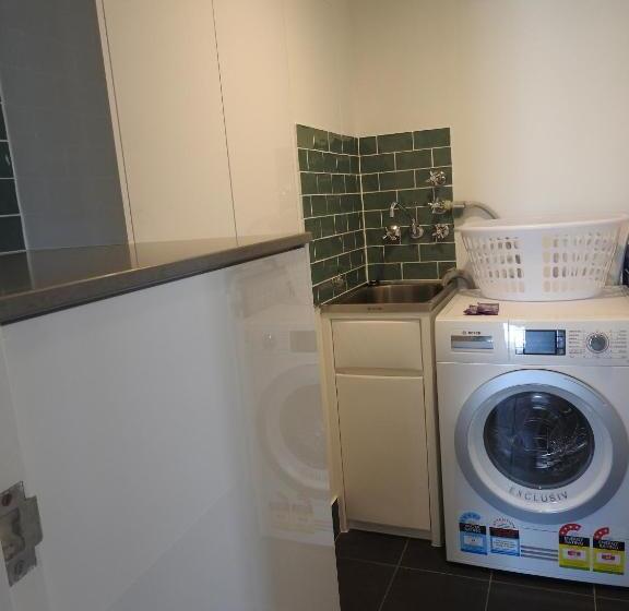 Апартаменты Premium 2 Спальни, Albatross North Apartments