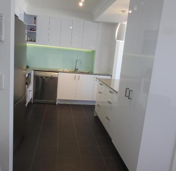 Апартаменты Premium 2 Спальни, Albatross North Apartments