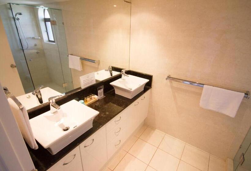 Апартаменты 3 Спальни, Albatross North Apartments