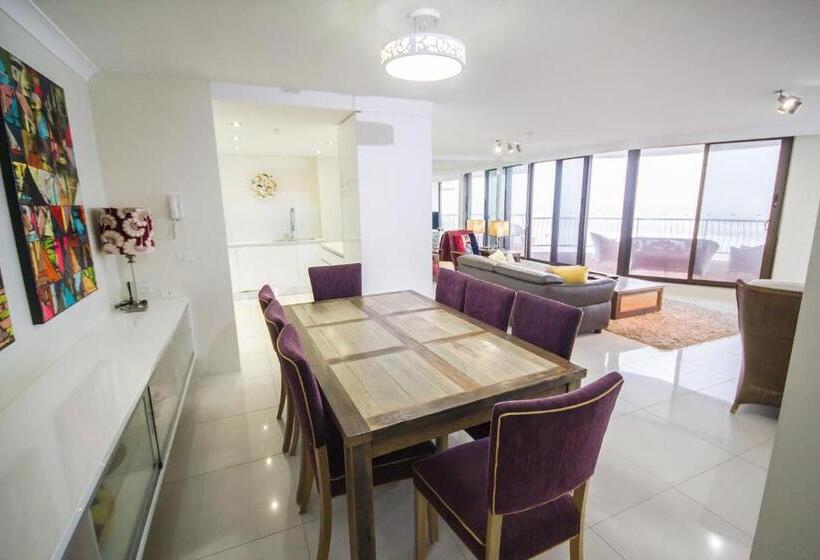 Апартаменты Premium 2 Спальни, Albatross North Apartments