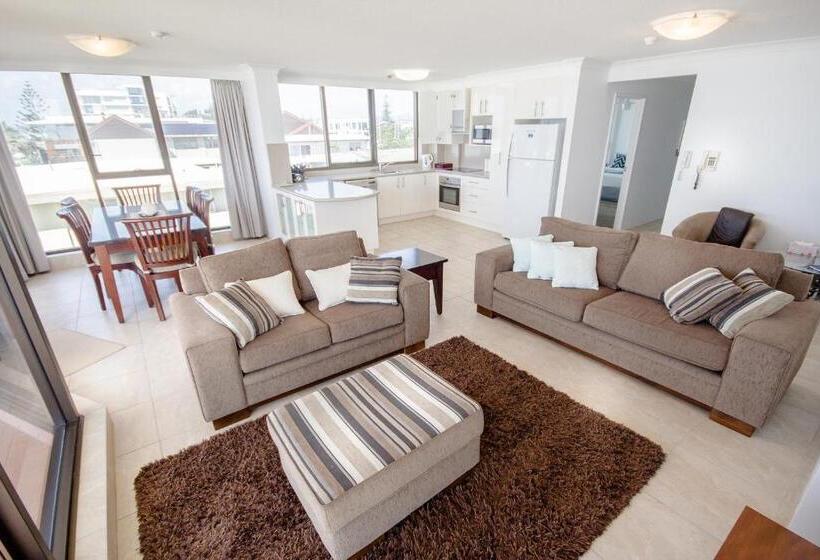 Апартаменты 3 Спальни, Albatross North Apartments