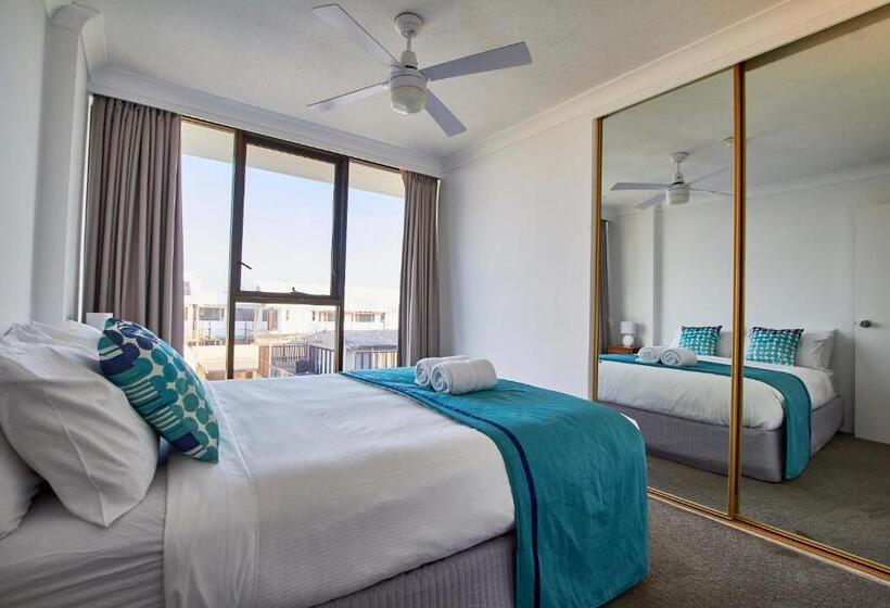 Апартаменты 3 Спальни, Albatross North Apartments