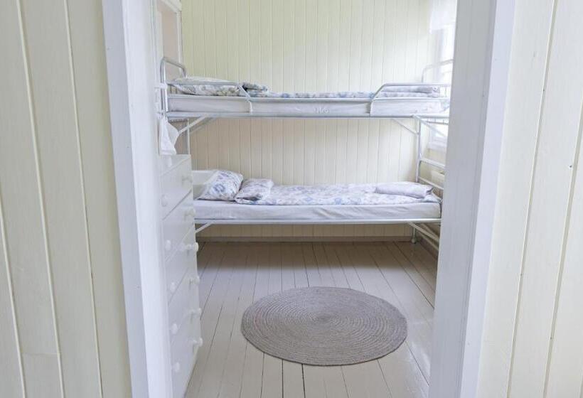 اتاق خانوادگی با سرویس بهداشتی مشترک, Soltorp Eco Lodge