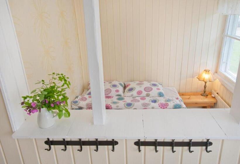 اتاق استاندارد با سرویس بهداشتی مشترک, Soltorp Eco Lodge