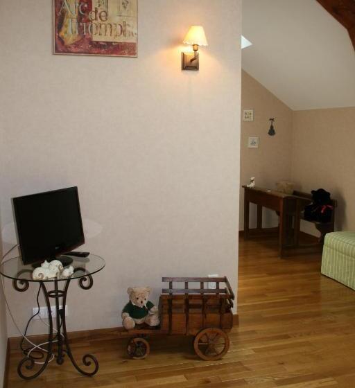 スイート, La Closerie Des Sacres