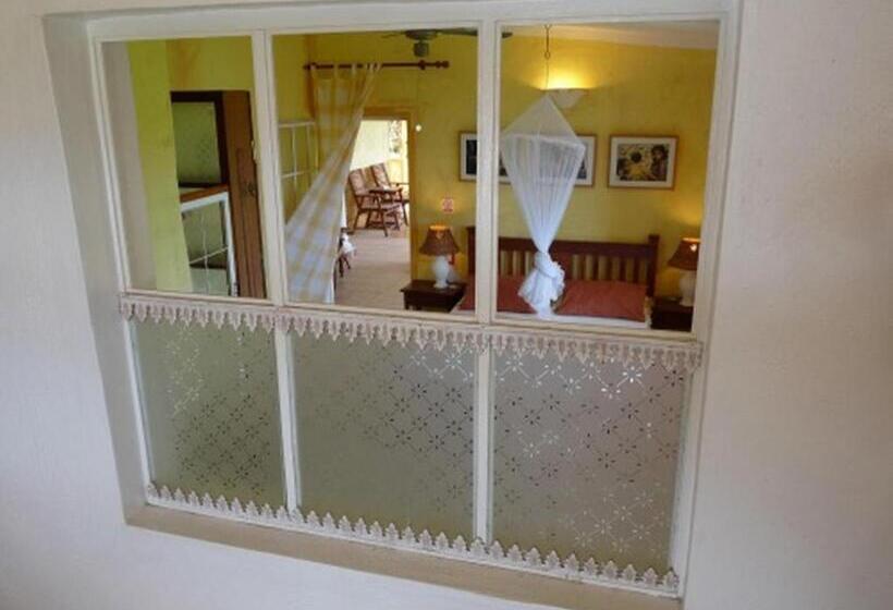 标准房带园景, La Reine Creole