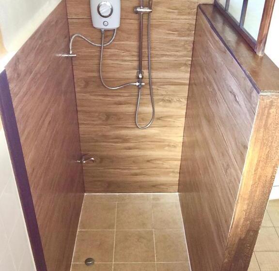 标准房带园景, La Reine Creole